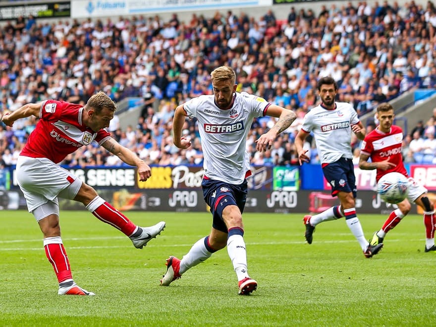 «Бристоль Сити»–«Болтон Уондерерс» – долгожданная встреча в рамках Кубка