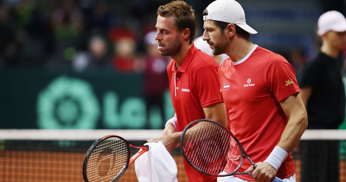 Букмекеры: в противостоянии европейцев и представителей Южной Америки верх возьмут парни из Австрии