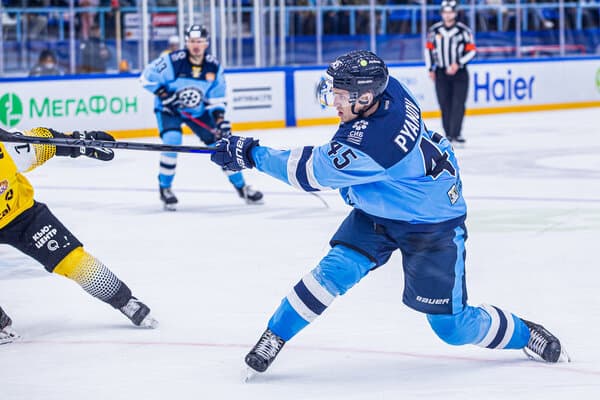 «Сибирь» на выезде обыграла «Северсталь»