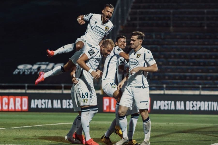 фамаликан-фаренсе