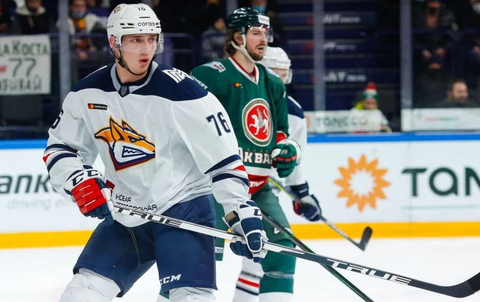 Металлург - Трактор