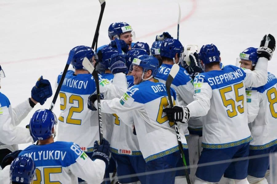 Казахстан - Канада