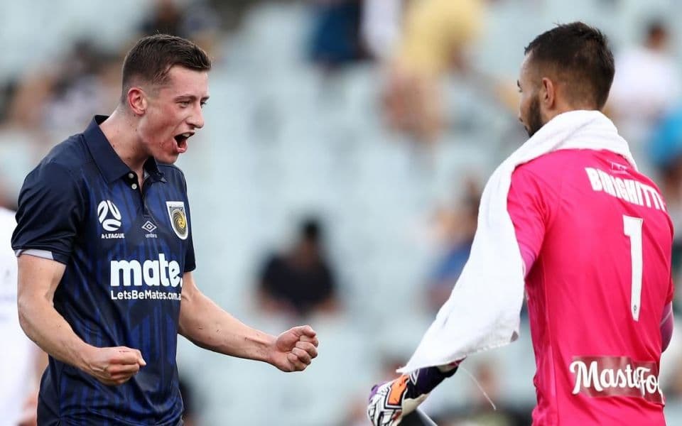 «Аделаида Юнайтед» - «Централ Кост Маринерс»