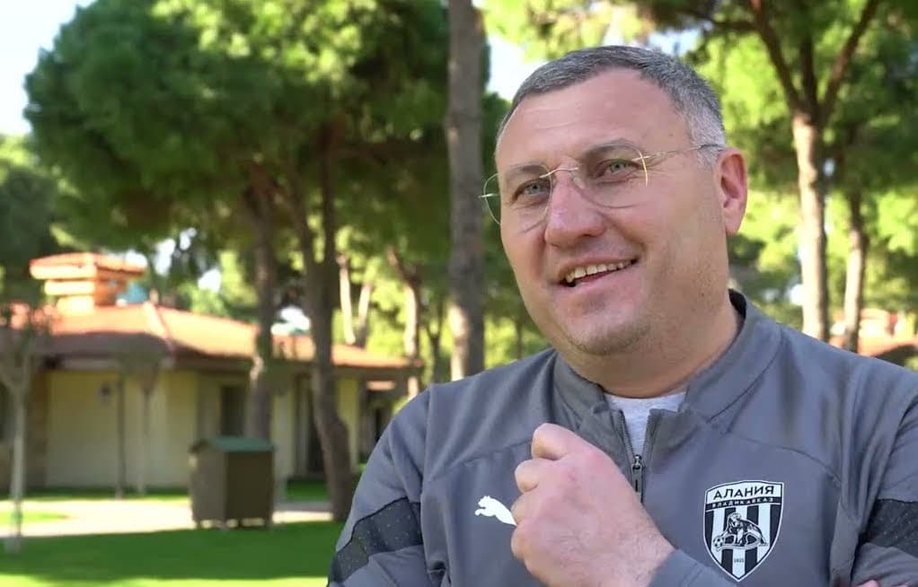 Тедеев покинул пост главного тренера «Алании»