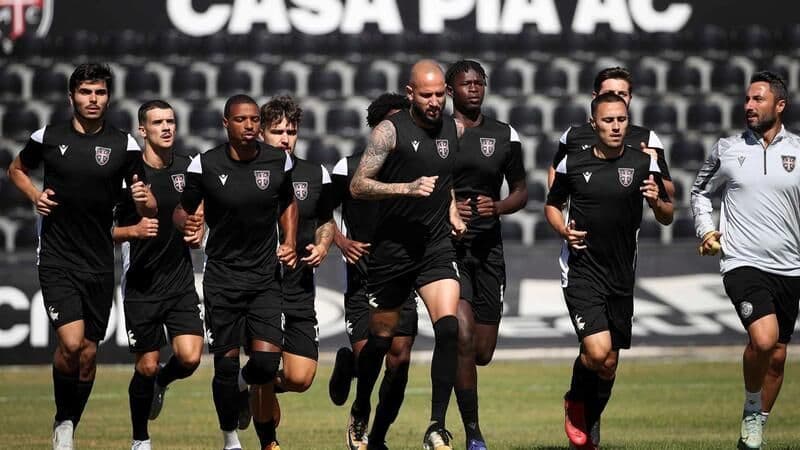 «Каса Пиа» - «Брага»