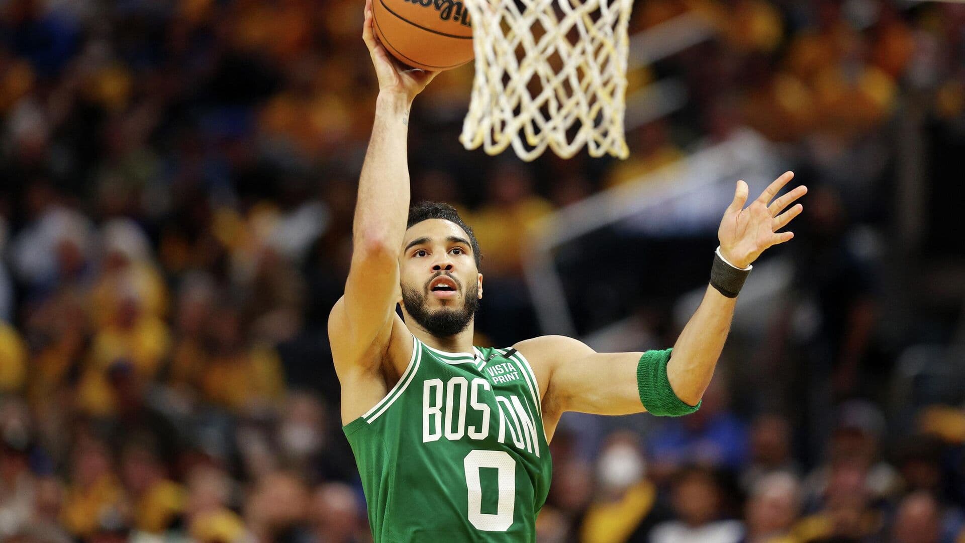 «Бостон» в гостях обыграл «Майами» и сократил отставание в серии