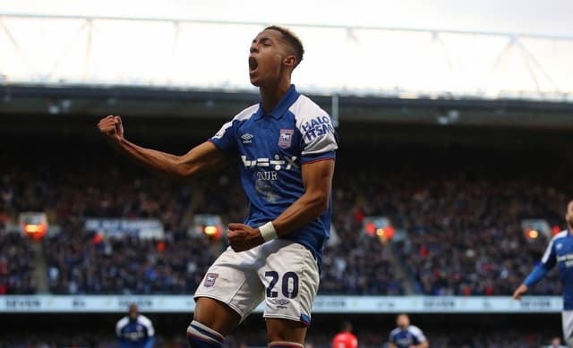 «Ипсвич Таун» обыграет «Шеффилд Уэнсдей» в матче 38-го тура Чемпионшипа 16 марта