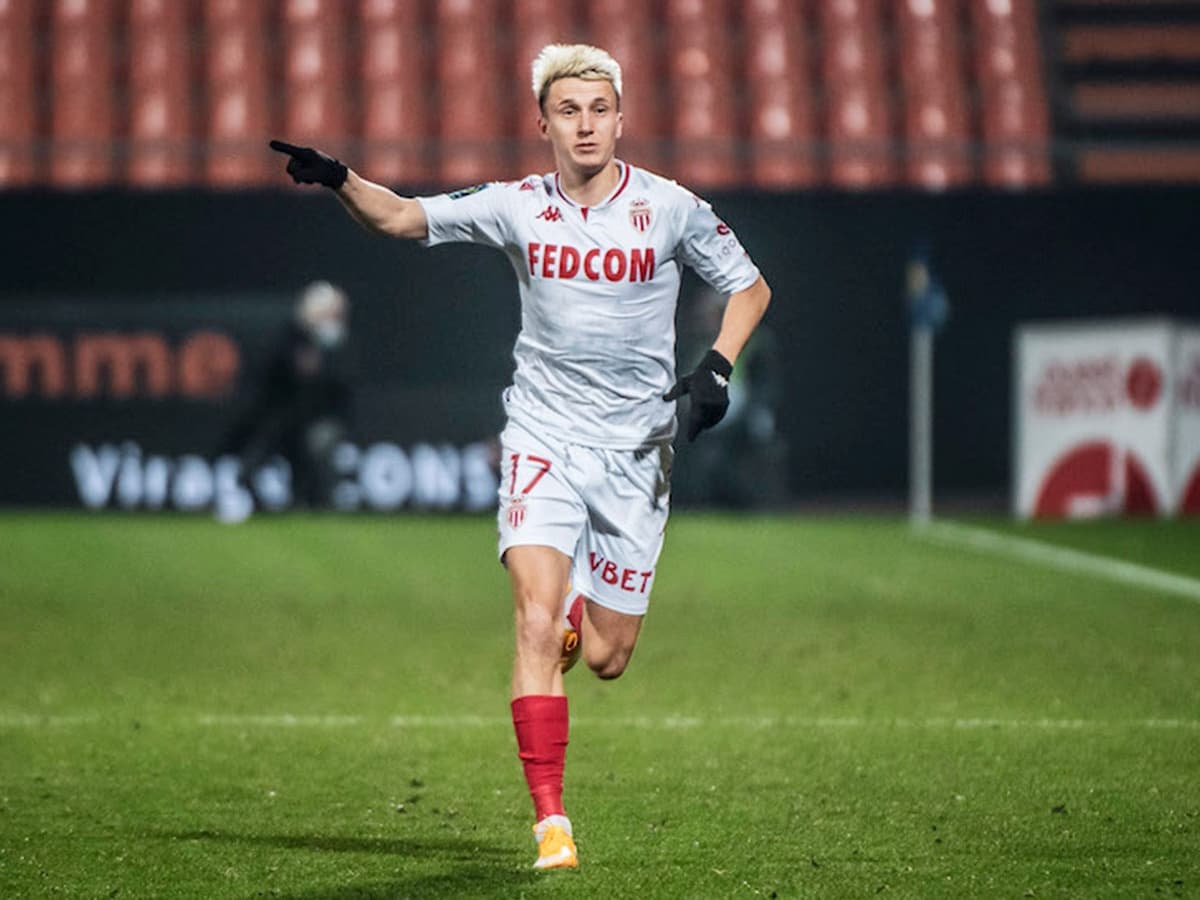 Представитель Головина назвал бредом информацию о желании футболиста покинуть «Монако»