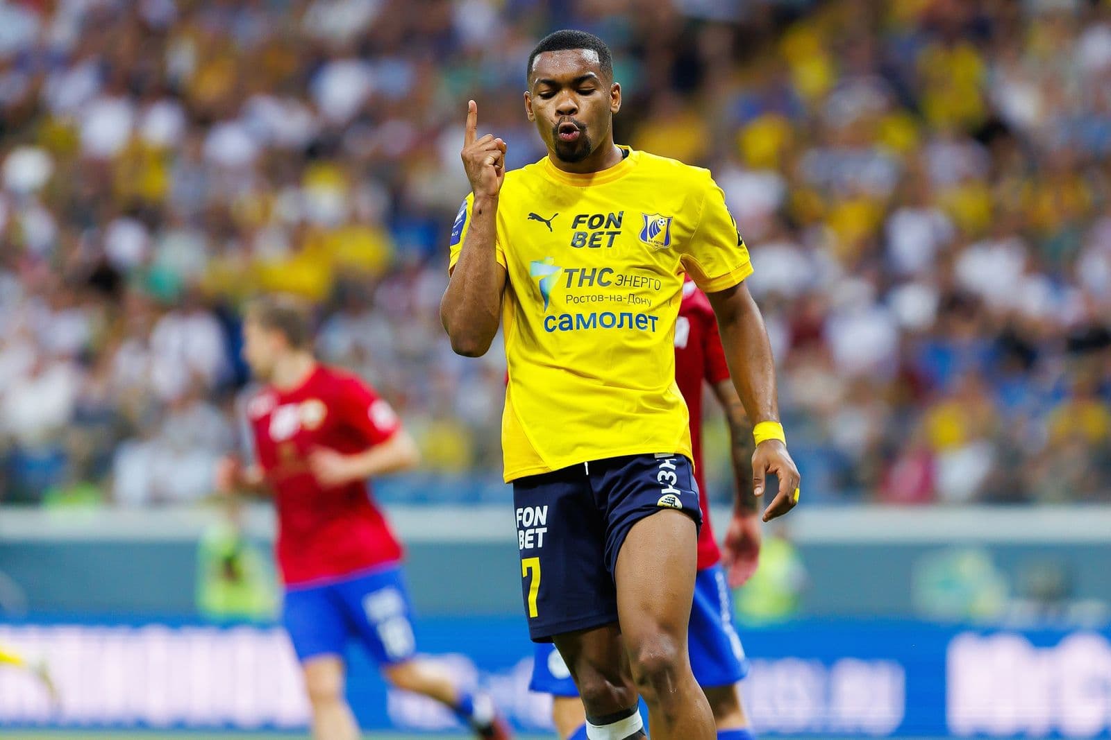 Агент Роналдо подтвердил уход футболиста из «Ростова»