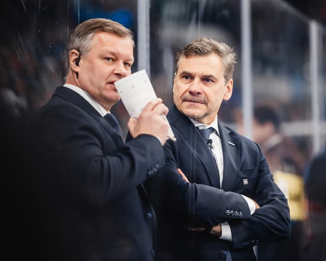 Игорь Горбенко (слева) и Дмитрий Квартальнов. Фото: ХК «Динамо» (Минск)