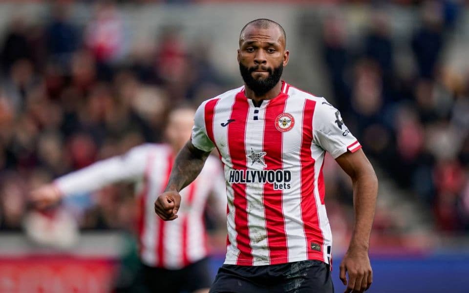 «Маклсфилд» - «Брентфорд»