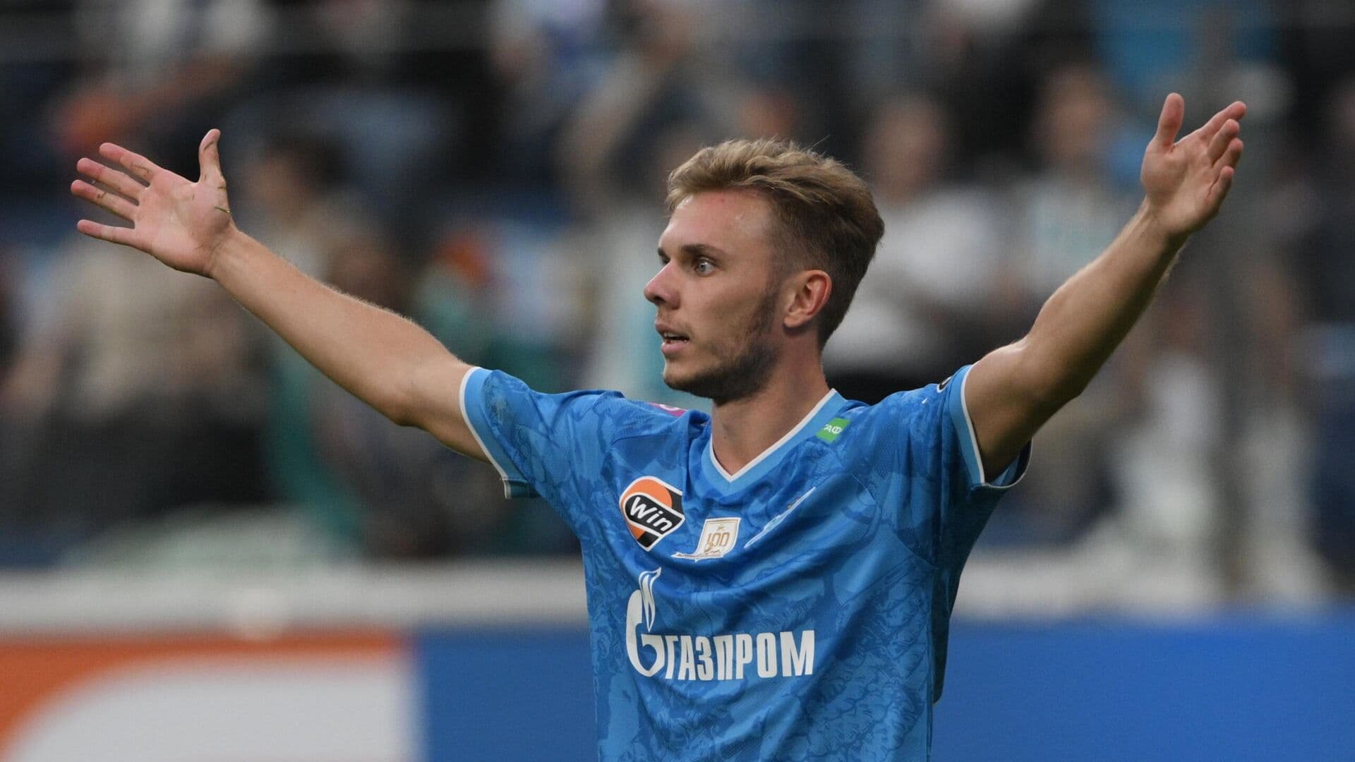 Отец Глушенкова: Если Макса будут менять после тайма, может, задумается об уходе