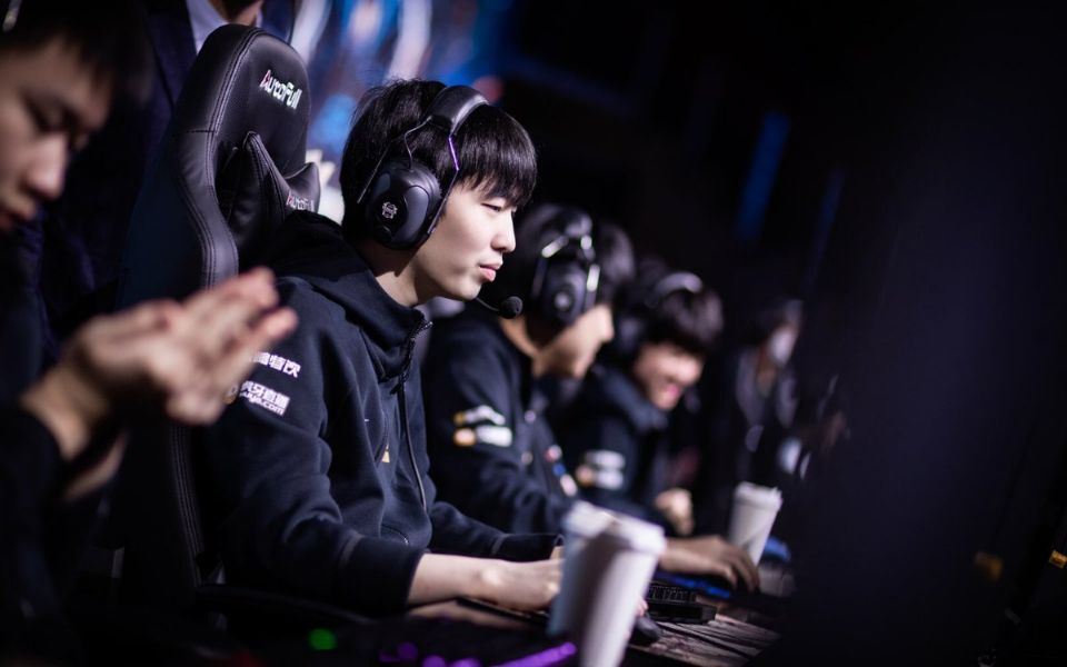 Top Esports - Weibo Gaming